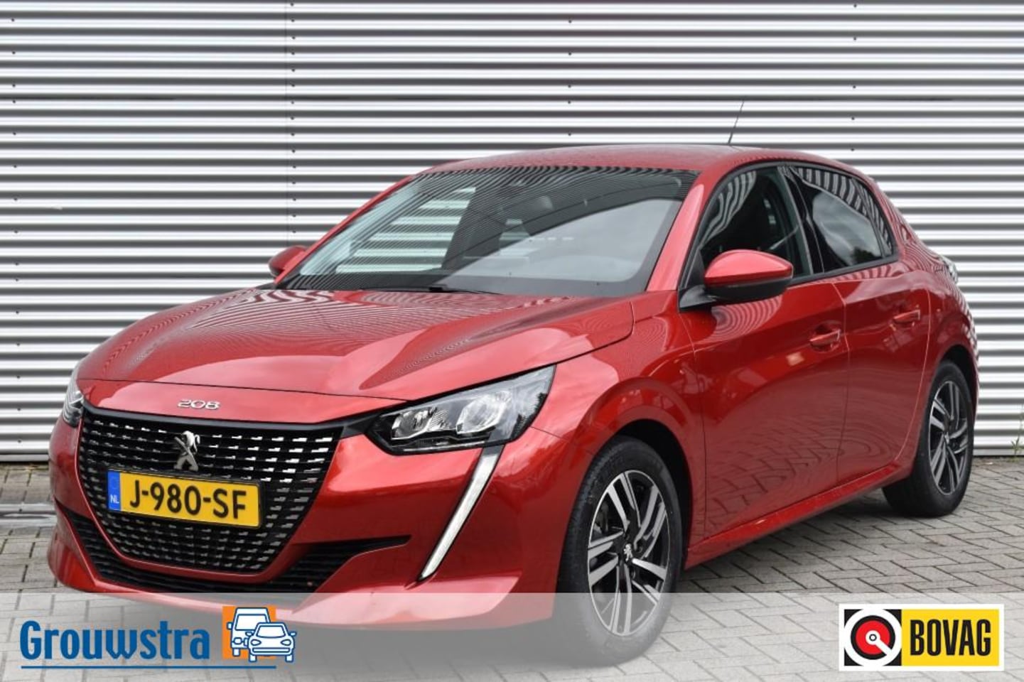 Peugeot 208 - 1.2 PURETECH ALLURE / NAVI + APP CONNECT / ECC / PDC / LED PAKKET - AutoWereld.nl