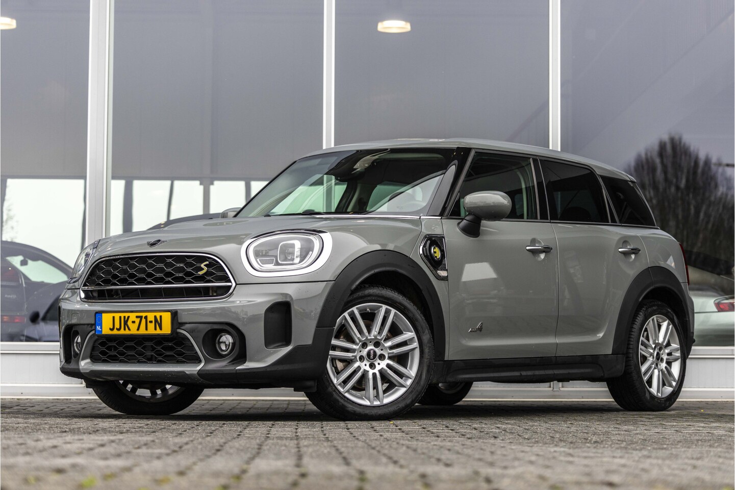 MINI Countryman - Mini 1.5 Cooper S E ALL4 Chili | Pano | Head-up - AutoWereld.nl