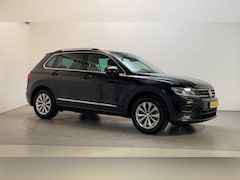 Volkswagen Tiguan - 1.5 TSI 150pk DSG ACT Comfortline Business Parkeersensoren Navigatie DAB+ App-Connect