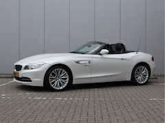 BMW Z4 Roadster - sDrive18i | NL-auto | Leder | Navigatie | 18" | Stoelverwarming