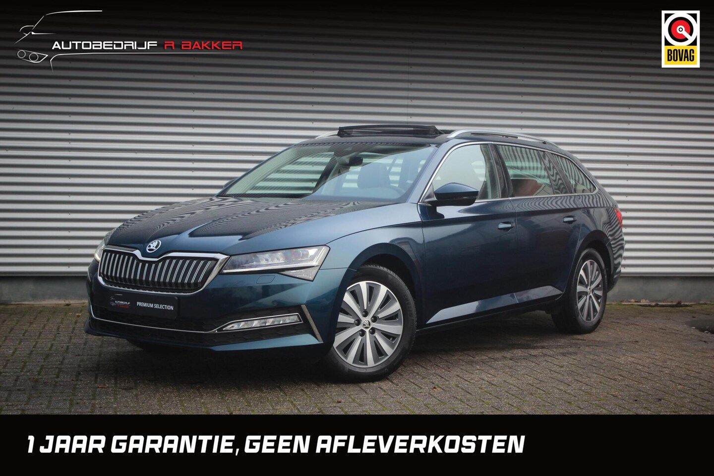 Skoda Superb Combi - 1.4 TSI iV Style // Luxe lederen interieur | Trekhaak | Panoramadak | Memory | Camera | Ap - AutoWereld.nl