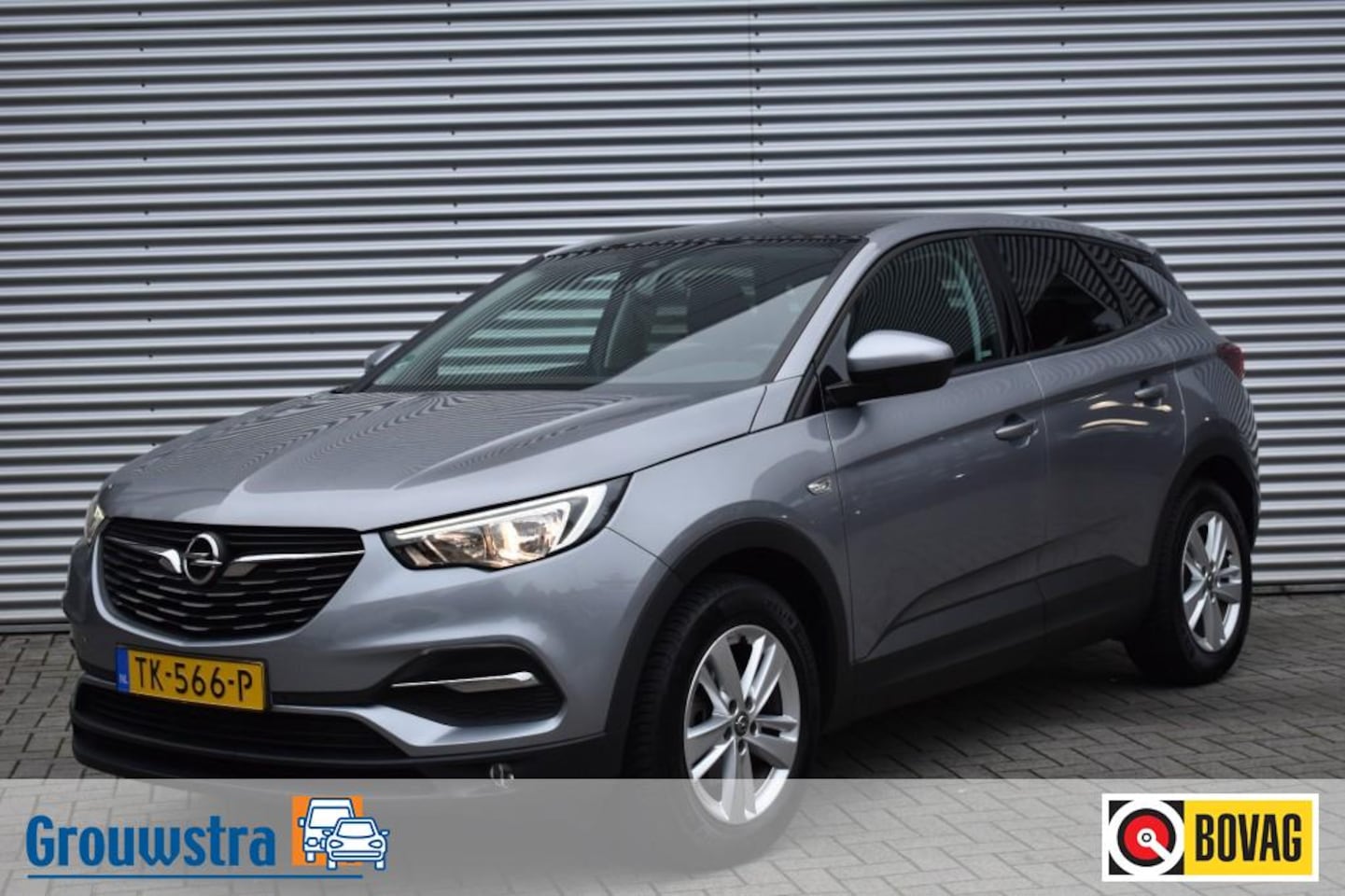 Opel Grandland X - 1.2 TURBO ONLINE EDITION / 1e EIGENAAR / P.DAK / NAVI + APPLE/ANDROID AUTO - AutoWereld.nl
