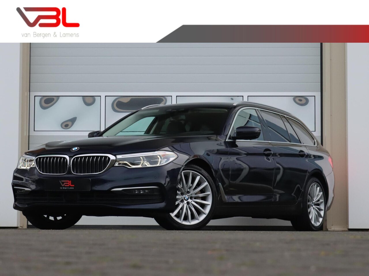 BMW 5-serie Touring - 530i High Executive | H&K audio | 360° Camera | Memory | Head-up display | - AutoWereld.nl