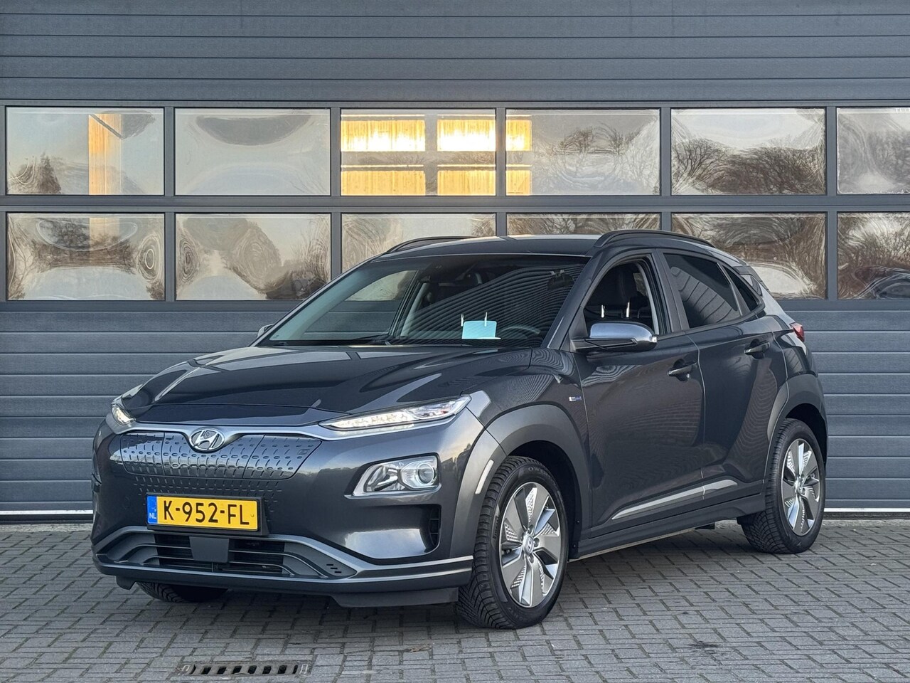 Hyundai Kona Electric - EV FASHION 64 KWH I 3 FASE I 99% SOH I APPLE CARPLAY I P-CAMERA - AutoWereld.nl
