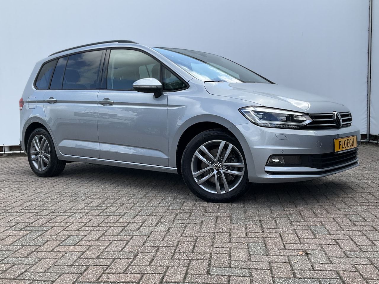 Volkswagen Touran - 7-Pers 1.5 TSI EVO ACT 150 COMFORTLINE EDITION 7P Stoelverw Keyless Adapt.Cruise - AutoWereld.nl
