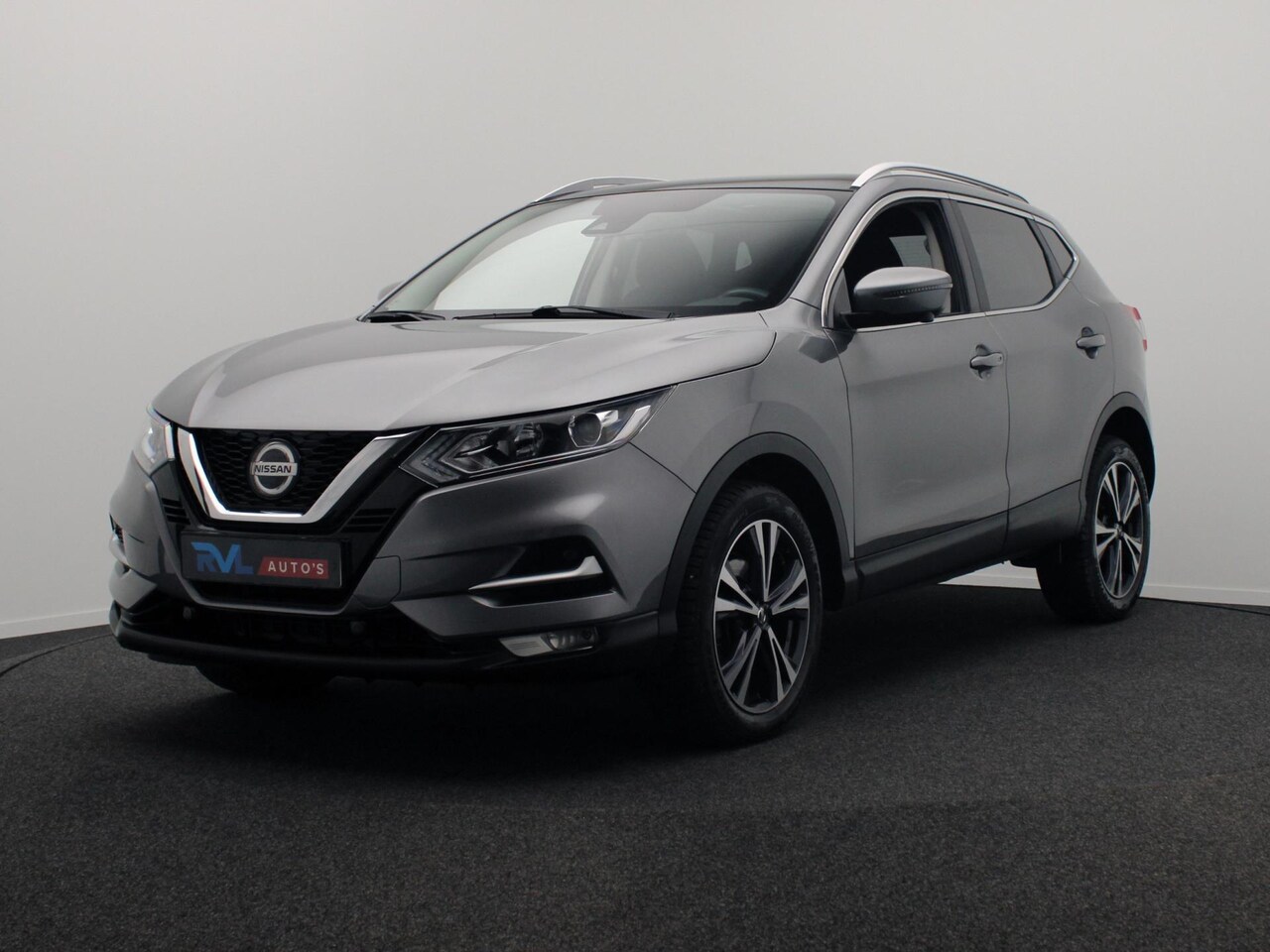 Nissan Qashqai - 1.3 DIG-T Design Edition Automaat Carplay 360° Camera Panorama-dak Navigatie * 1e Eigenaar - AutoWereld.nl