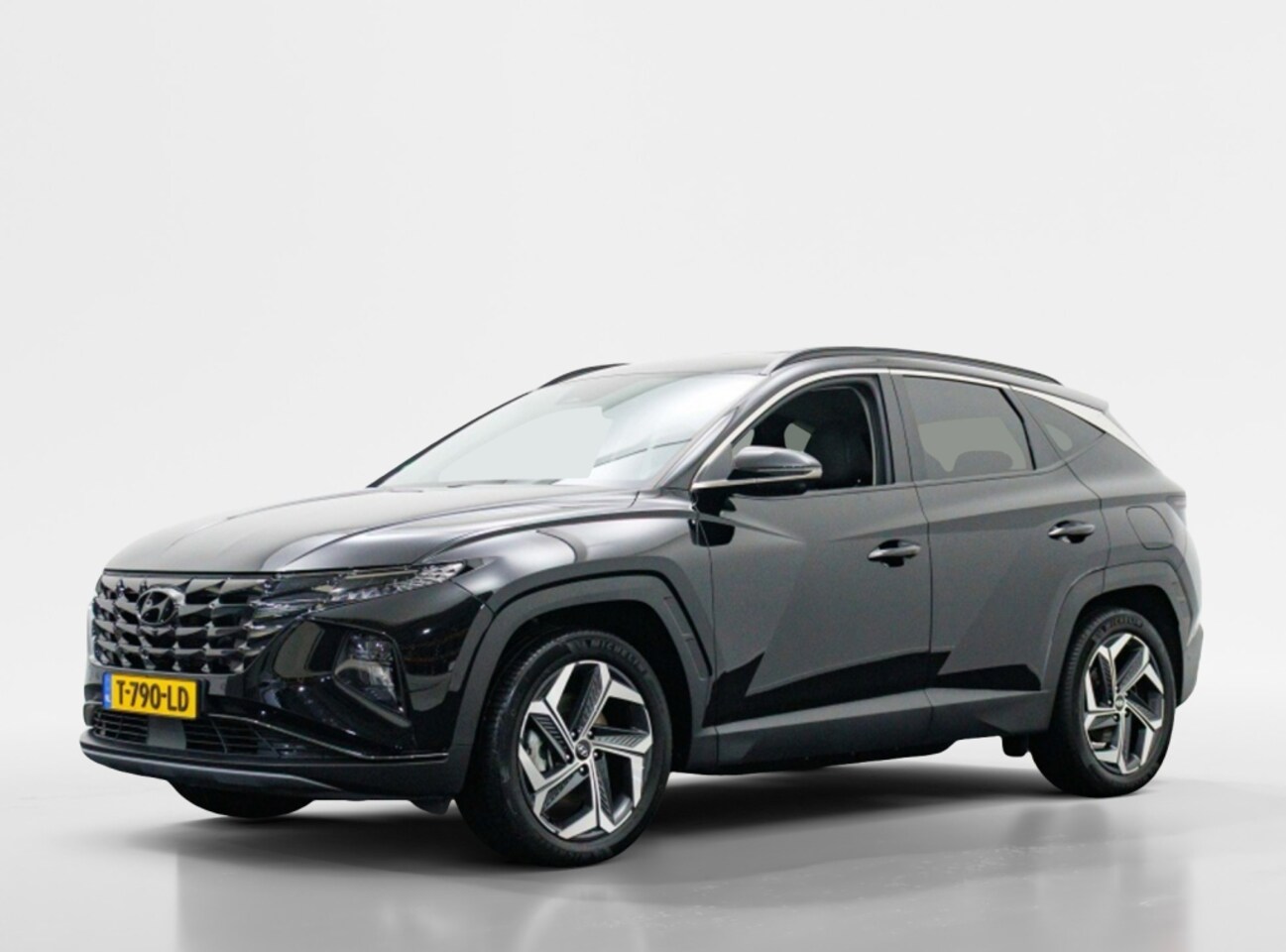 Hyundai Tucson - 1.6 T-GDI PHEV Premium | 50KM Elektrisch rijden | 360 camera - AutoWereld.nl