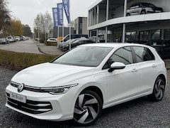 Volkswagen Golf - 1.5 DSG eHybrid Style (grote accu) (5j gar, Camera, Ergo, Navi)