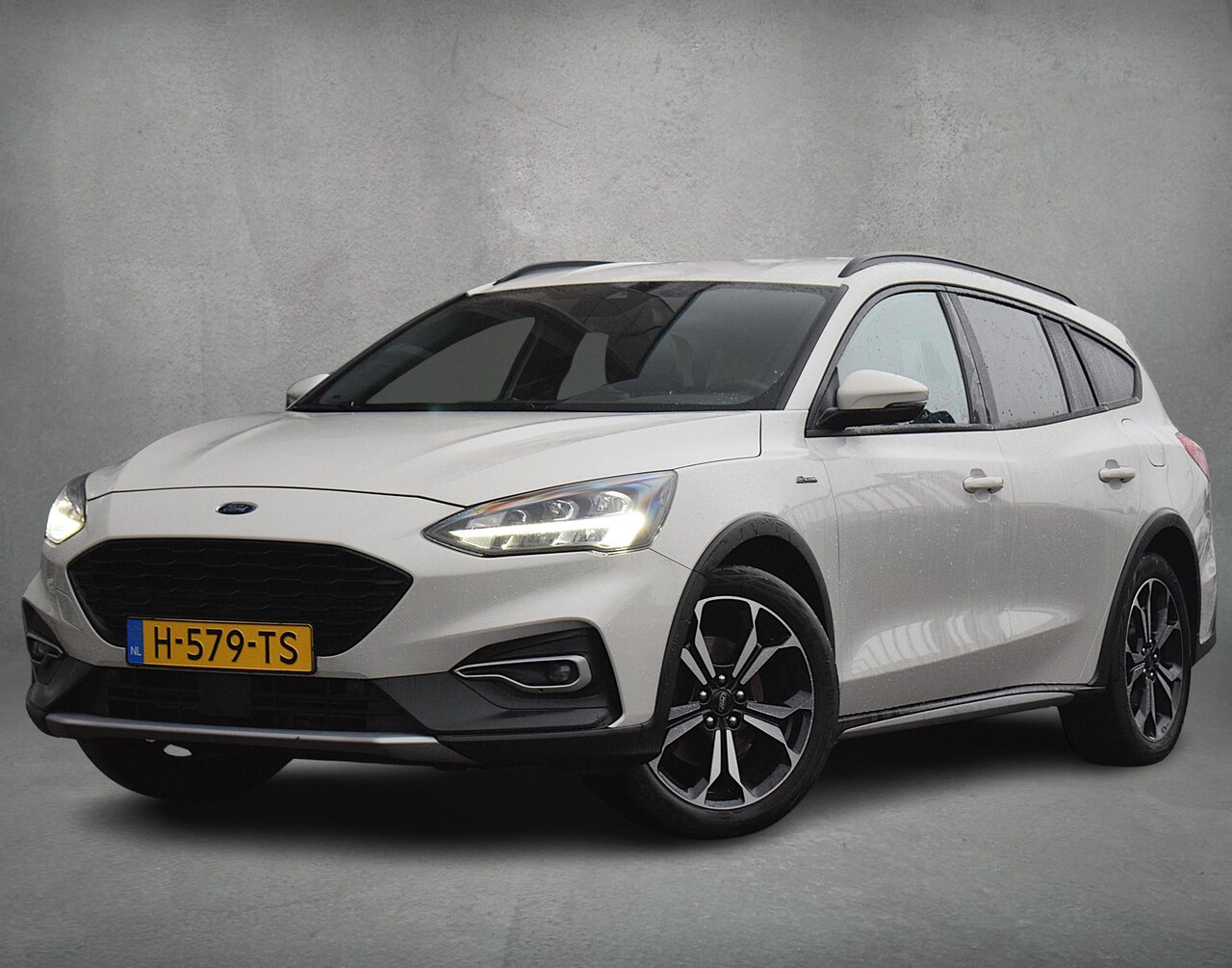 Ford Focus Wagon - 1.0 EcoBoost Active Business | Stuur- en Stoelverw. | Apple CarPlay | ACC | B&O - AutoWereld.nl