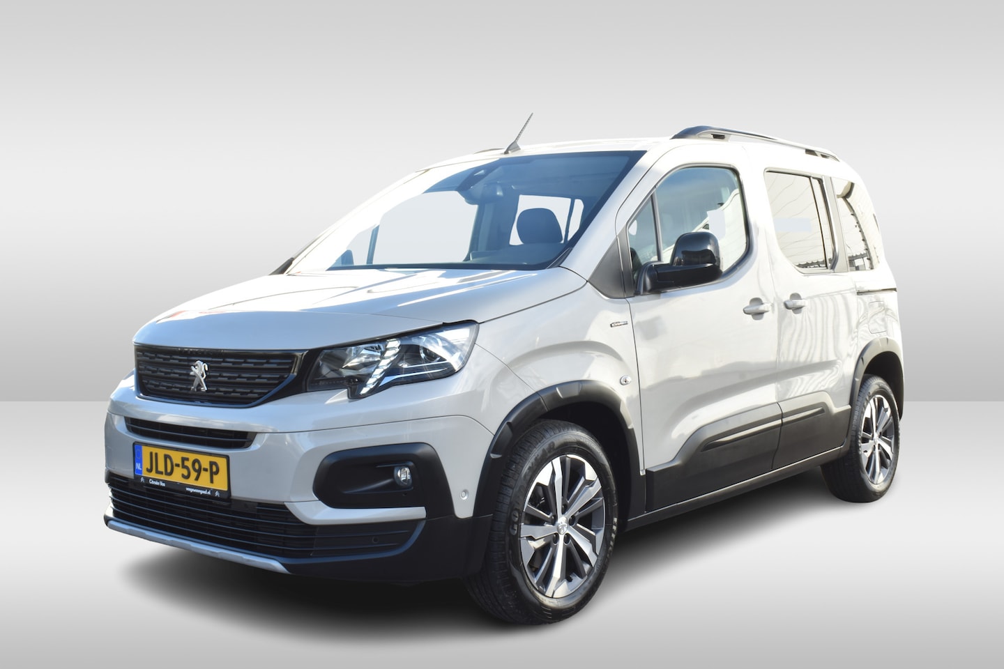 Peugeot Rifter - Puretech 130 EAT8 Automaat GT-Line | Navigatie | Airconditioning ECC | Camera | Apple Carp - AutoWereld.nl