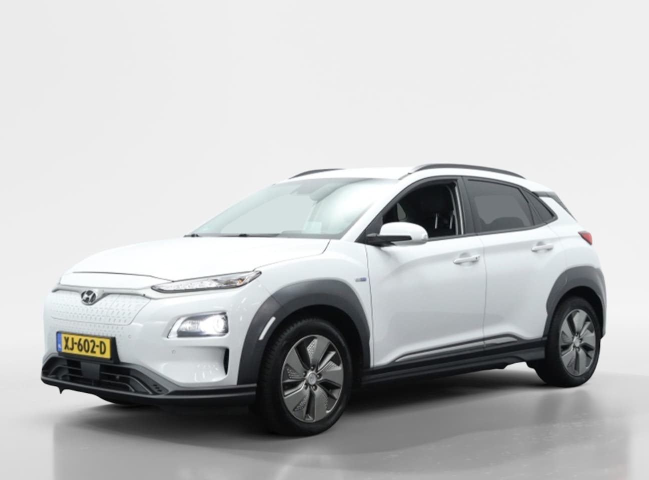 Hyundai Kona Electric - EV Premium 64 kWh | All season | Leder | Navigatie | Apple carpl - AutoWereld.nl