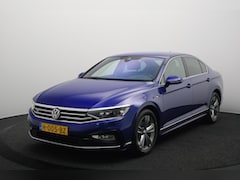 Volkswagen Passat - 1.5 TSI Elegance Business R-Line 150 pk | Automaat | Virtual Display | Led