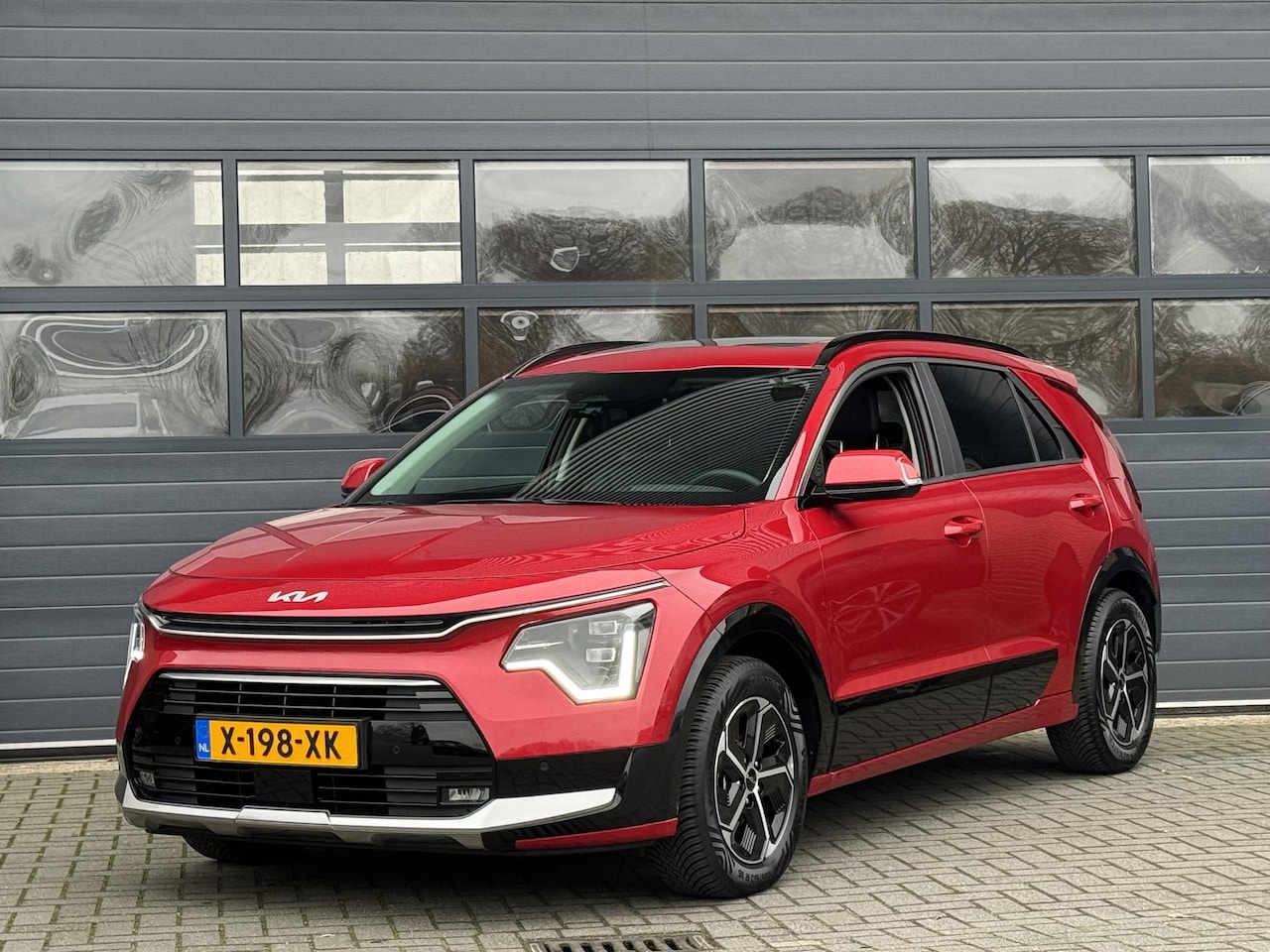 Kia Niro - 1.6 GDi HYBRID DYNAMICPLUSLINE I DEALER ONDERHOUDEN I SCHUIF/KANTELDAK I VD EERSTE EIGENAA - AutoWereld.nl