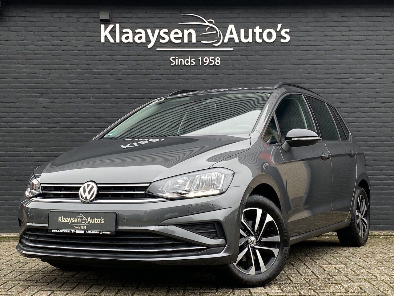 Volkswagen Golf Sportsvan - 1.0 TSI Highline IQ Drive 116 pk AUT. | navigatie | adapt. cruise | dodehoek assist. | par - AutoWereld.nl