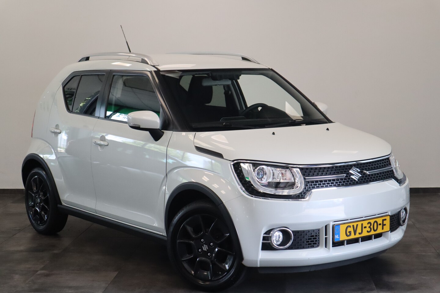 Suzuki Ignis - 1.2 Smart Hybrid Select Cruise/Climate control Navigatie 24 maanden garantie mogelijk (*vr - AutoWereld.nl