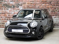 MINI Cooper - Hatchback Business 3 deurs / Navigatie / Airconditioning / Cruise Control / Middenarmsteun