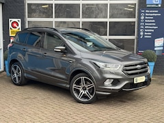 Ford Kuga - 1.5 EcoBoost ST Line GRATIS Afleverpakket | Trekhaak | Panoramadak | Adaptieve Cruise