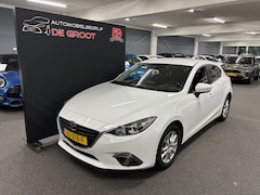 Mazda 3 - 3 2.0 Skylease NL-Auto met Navigatie, Climat Control, Cruise Control en LM-velgen