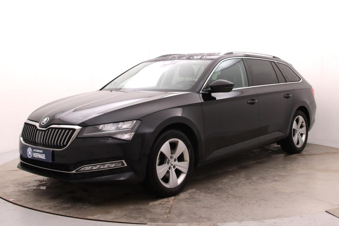 Skoda Superb Combi - 1.5 TSI ACT Business Edition | Automaat | Adaptive cruise | Stoelverwarming | CarPlay | Af - AutoWereld.nl