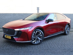 Mazda 6 - 6 6e Takumi 68.8 kWh Navigatie, Climate/Cruise Control, Elektr. Achterklep, HUD, Dodehoek