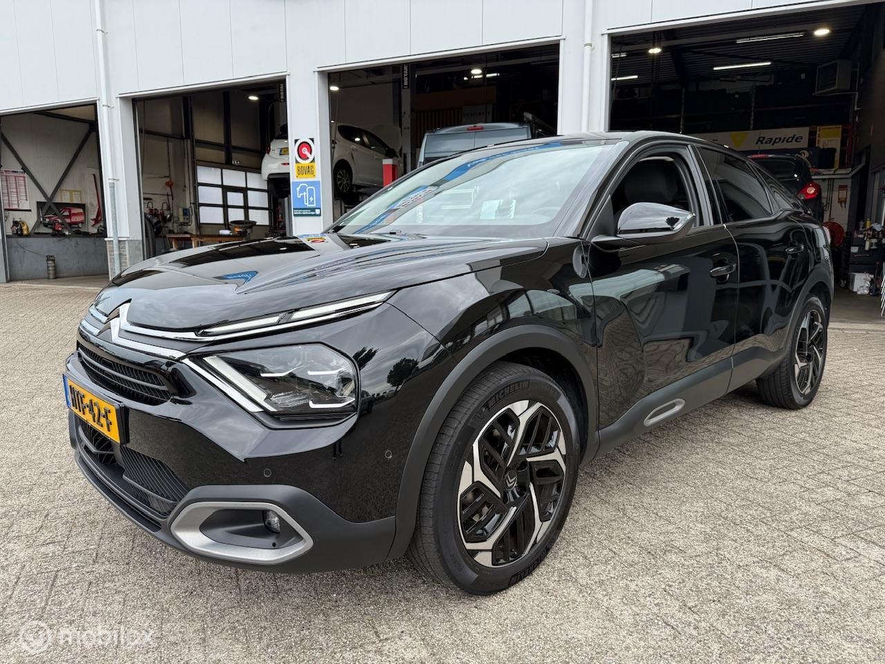 Citroën C4 - 1.2 Puretech Shine 1.2 Puretech Shine - AutoWereld.nl