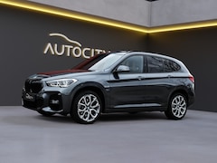 BMW X1 - sDrive 20i M Sport Pano l Memory l Trekhaak l VOL OPTIES