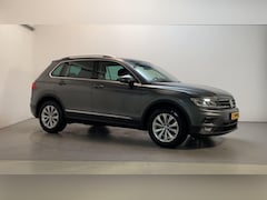 Volkswagen Tiguan - 1.5 TSI 150pk DSG ACT Comfortline Camera Navigatie DAB+ App-Connect