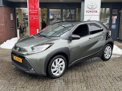 Toyota Aygo X - 1.0 VVT-i AUTOMAAT PULSE STOELVERWARMING 4S-BANDEN APPLE/ANDROID CAMERA CLIMA LM-VELGEN