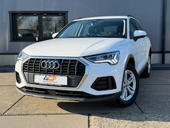 Audi Q3 - 45 TFSI e S edition / LED / TREKHAAK / NAVI / luxe stoelen enz