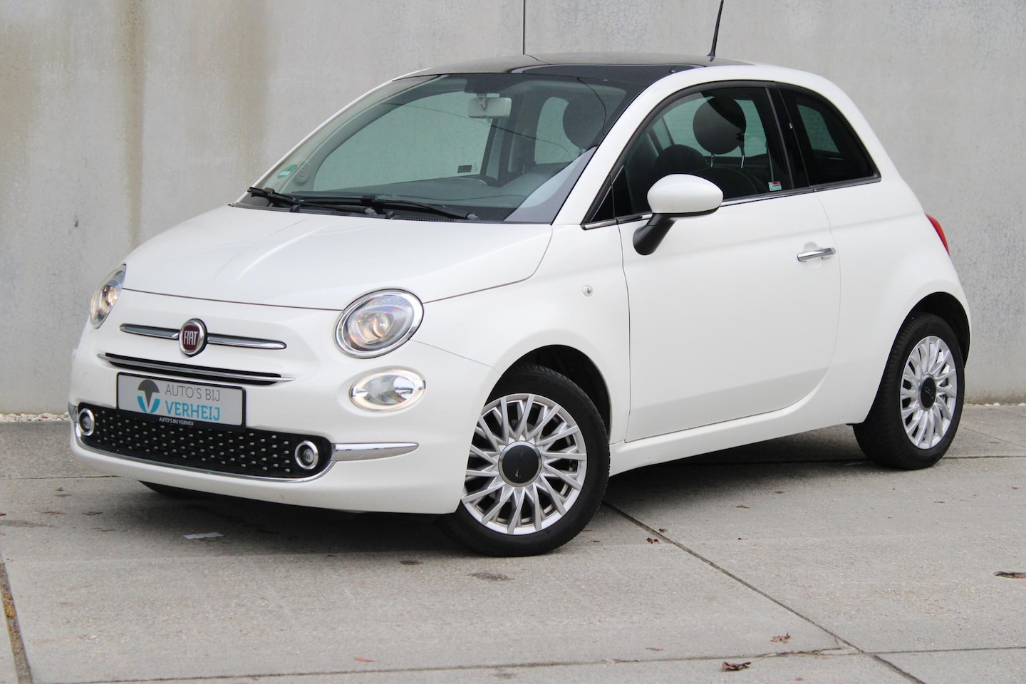 Fiat 500 - 1.2 Lounge / AIRCO / LM VELGEN / PANO DAK / PARK SENSOREN - AutoWereld.nl