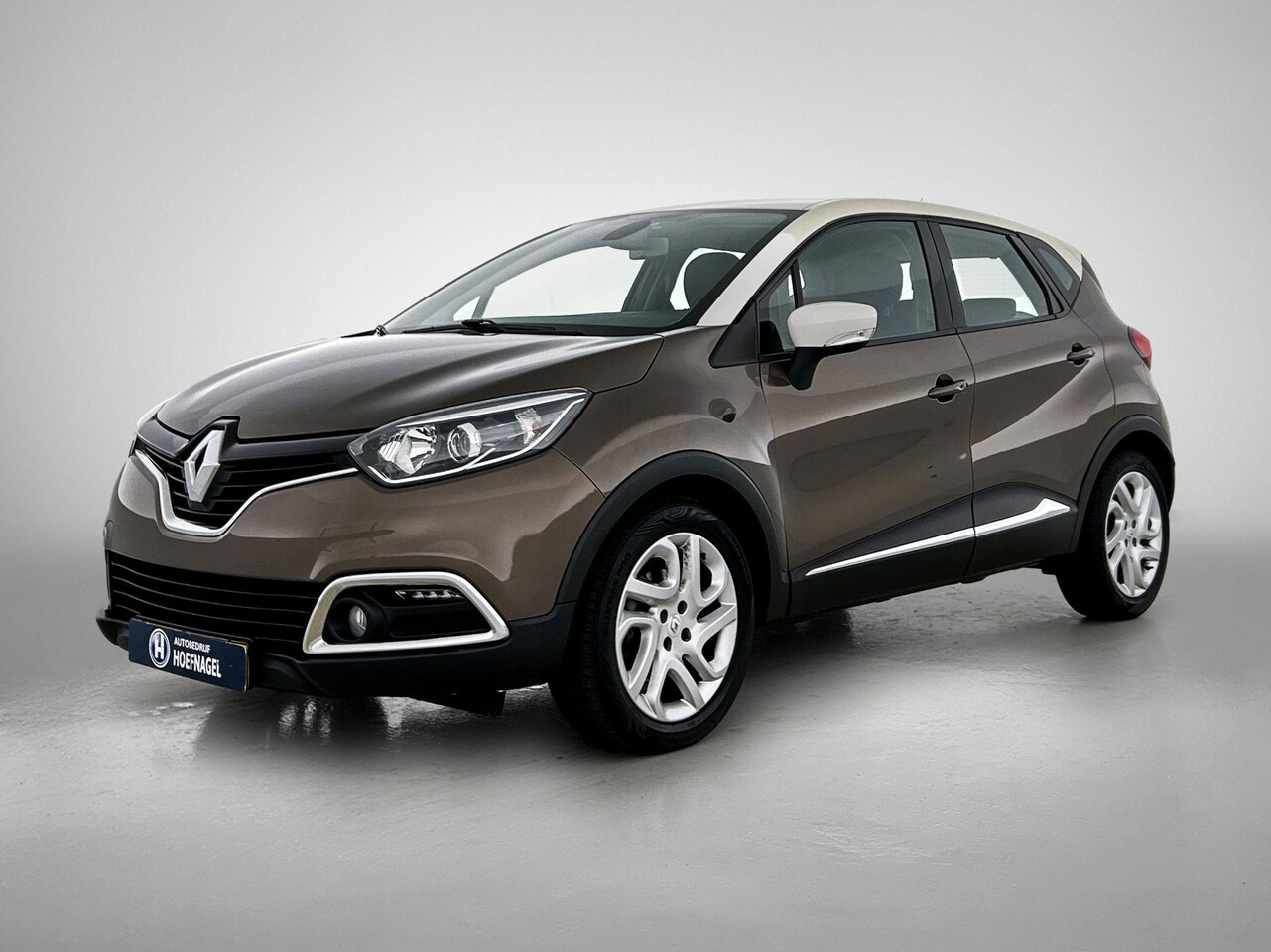 Renault Captur - 1.2 TCe Dynamique | Trekhaak | Camera | Cruise Control | Stoelverwarming - AutoWereld.nl