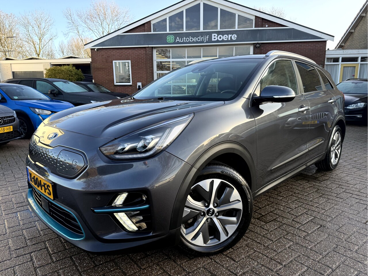 Kia e-Niro - ExecutiveLine 64 kWh 3-Fase, Leer, Camera, Stoel/Stuur Verwarming - AutoWereld.nl