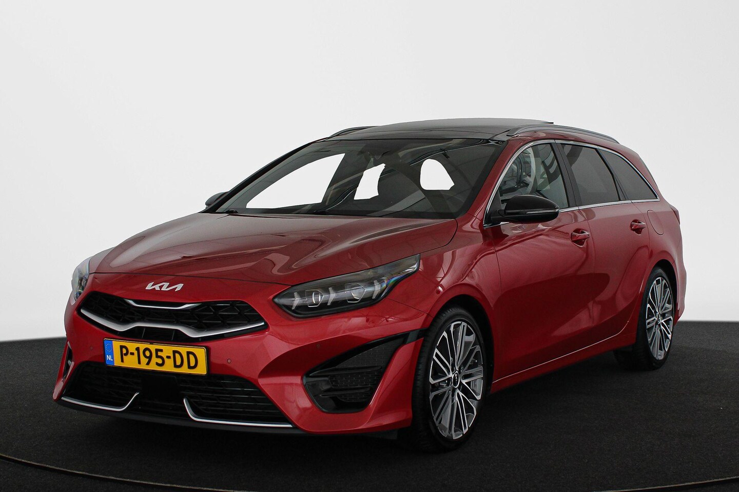 Kia Cee'd Sportswagon - Ceed 1.5 T-GDi GT-PlusLine Automaat Pano JBL Stuur-Stoelverwarming - AutoWereld.nl