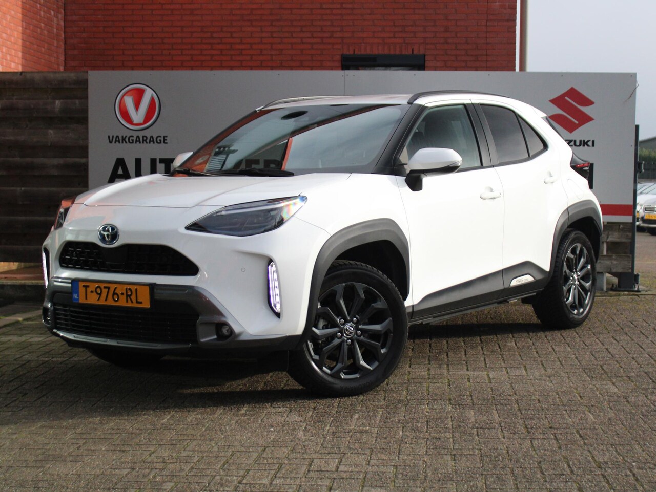 Toyota Yaris Cross - 1.5 Hybrid Explore Stoelverwarming, Cruise Control Adaptief, Keyless Entry/Start, Achterui - AutoWereld.nl
