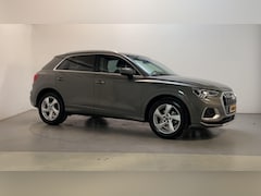 Audi Q3 - 35 TFSI Advanced Edition Plus Stoelverwarming Navigatie LED Parkeersensoren