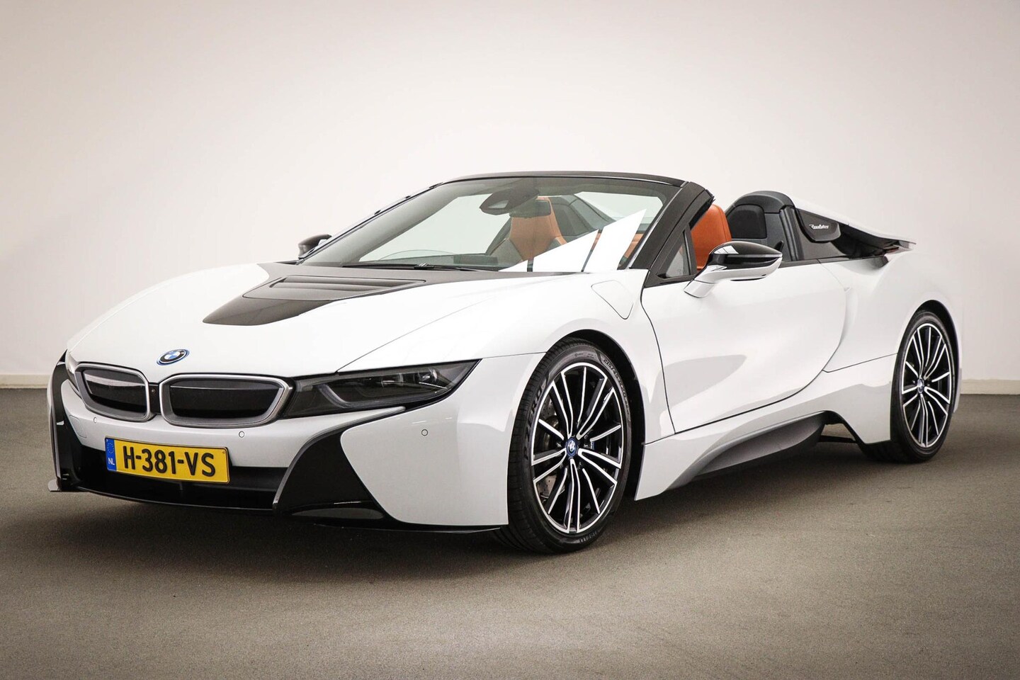 BMW i8 Roadster - 1.5 | LED | HEAD UP | DAB | APPLE | 360 CAMERA - AutoWereld.nl