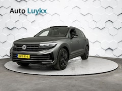 Volkswagen Touareg - 3.0 TSi eHybrid 4M 462 PK R | Panoramadak | Luchtvering | Trekhaak