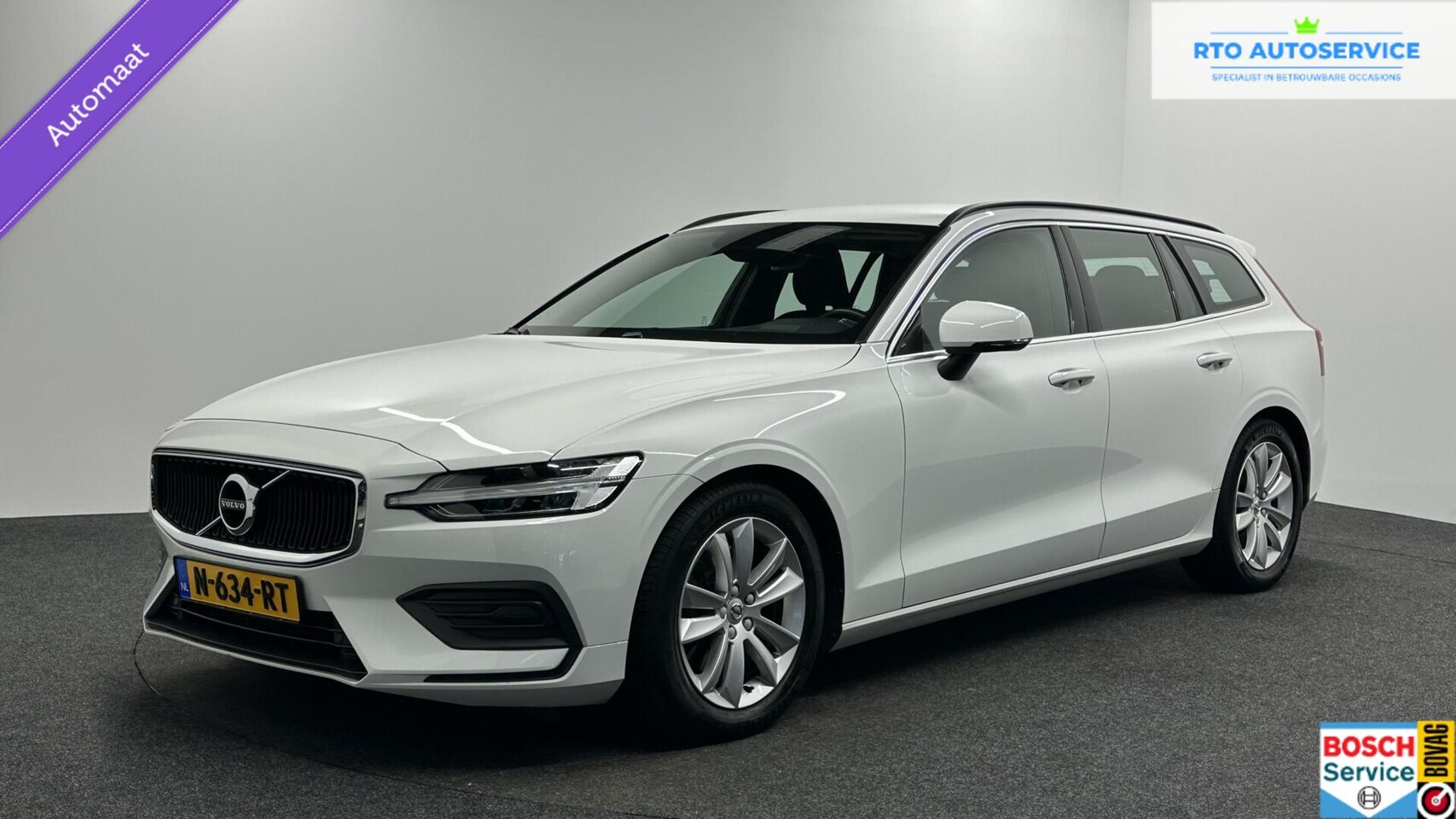 Volvo V60 - 2.0 B4 Momentum Business TREKHAAK CARPLAY ECC NAVI CRUISE LM. - AutoWereld.nl
