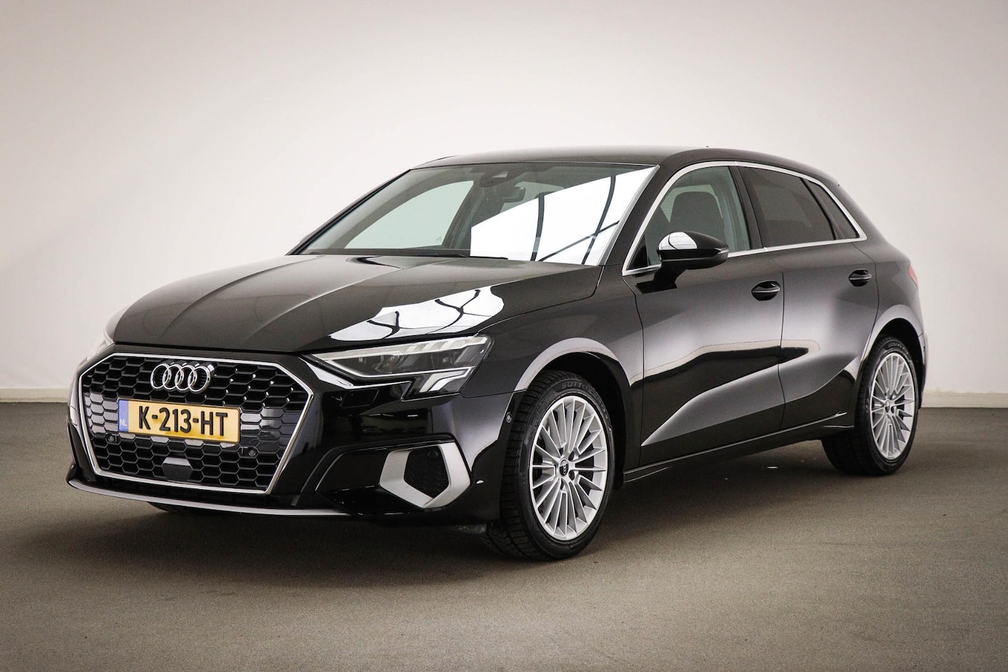 Audi A3 Sportback - 30 TFSI Business edition | PARKEER PACK | DAB | APPLE | TREKHAAK AFN. - AutoWereld.nl