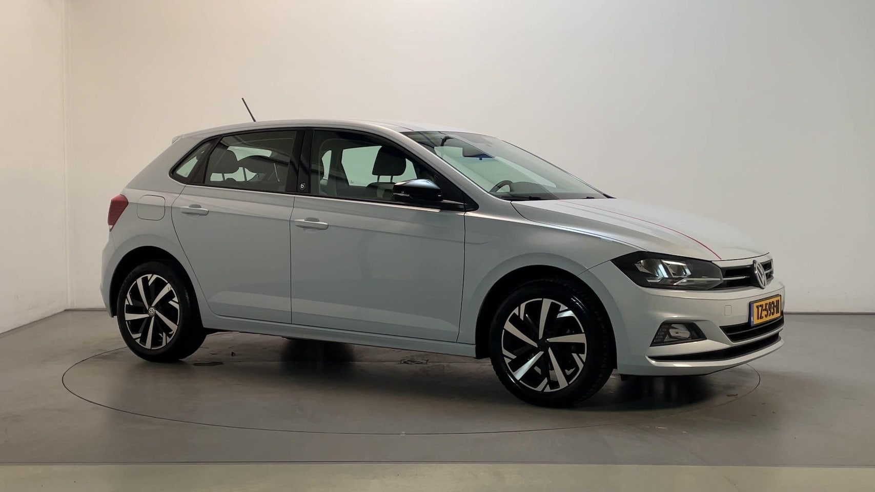 Volkswagen Polo - 1.0 TSI Beats Navigatie App-Connect DAB+ Airco - AutoWereld.nl