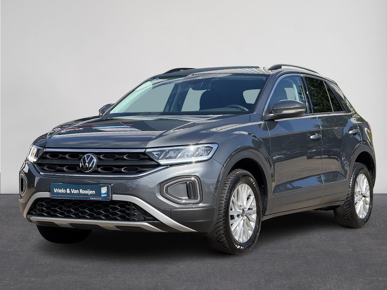 Volkswagen T-Roc - 1.0 TSI Life | Clima | Carplay | PDC voor + achter | LM velgen | ( Vestiging - Nieuwegein - AutoWereld.nl