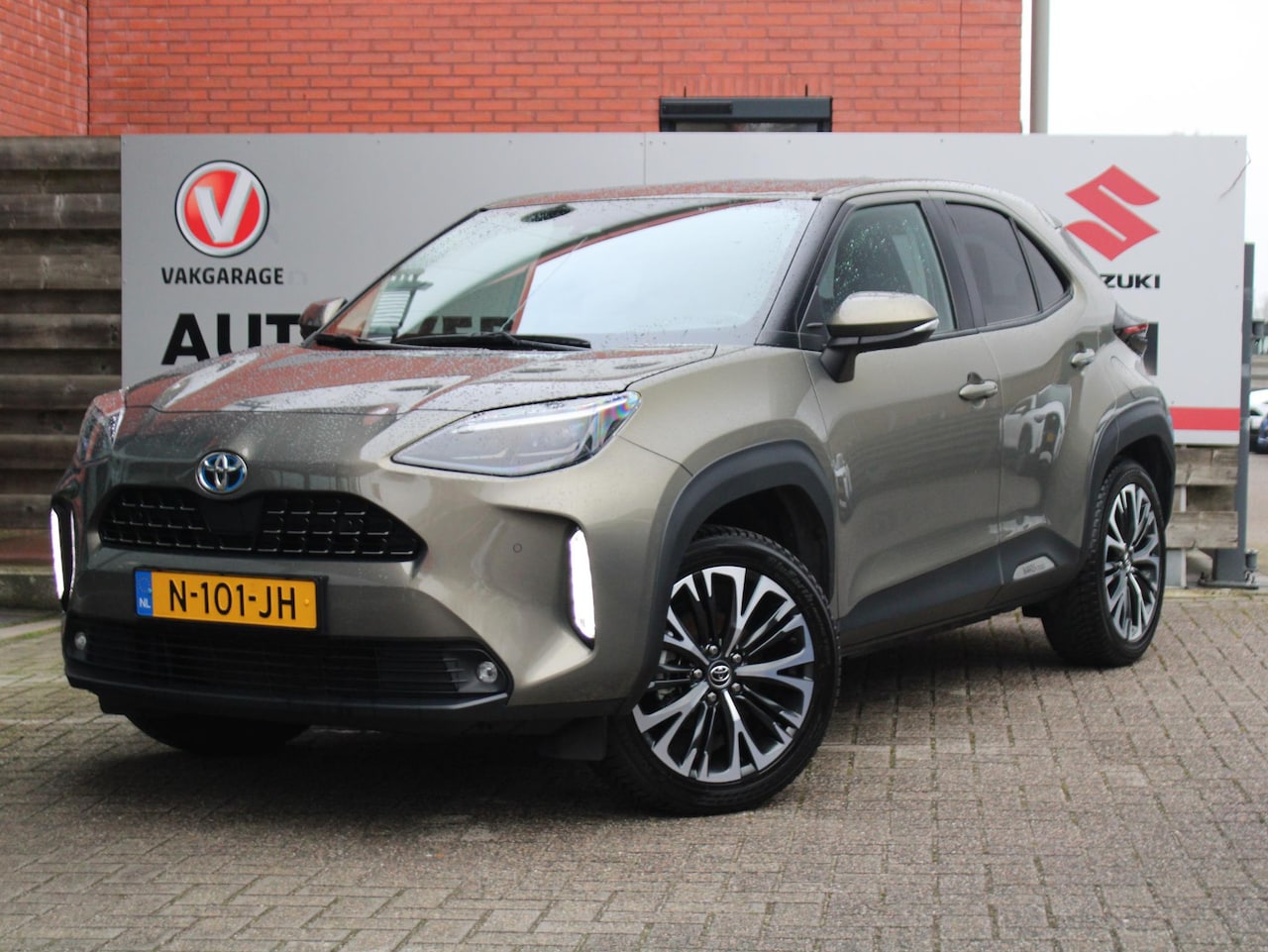 Toyota Yaris Cross - 1.5 Hybrid Executive JBL Geluidsinstallatie, Trekhaak, Stoelverwarming, Draadloos Apple Ca - AutoWereld.nl