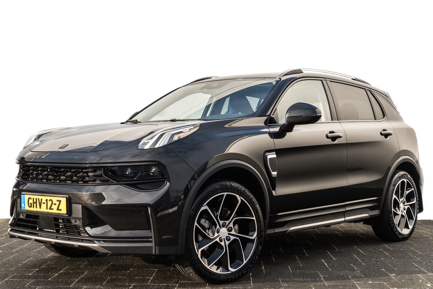 Lynk & Co 01 - 1.5 Plug-in Hybrid 262 Pk I Black Pack | Panoramadak I 75 km Elektrisch I 360 Camera | 20 - AutoWereld.nl