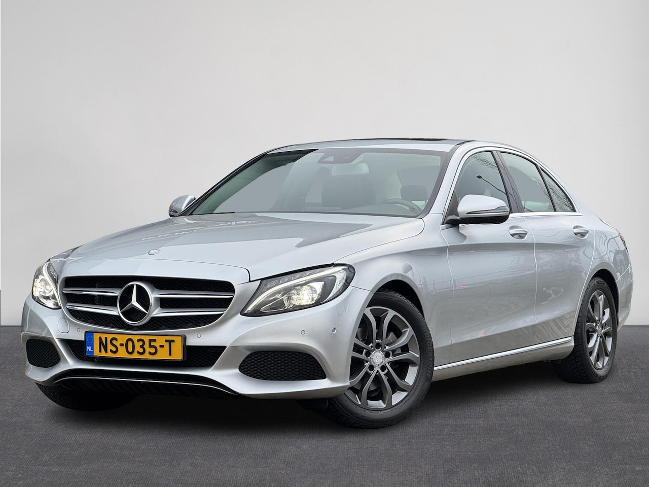 Mercedes-Benz C-klasse - C180 Prestige Automaat | Nieuwe APK! | Navigatie | LED Verlichting | Dode Hoek Detectie | - AutoWereld.nl