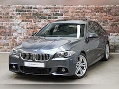BMW 5-serie - Sedan 520i High Executive M Sport Pakket Automaat / Navigatie Professional / Schuif-/kante