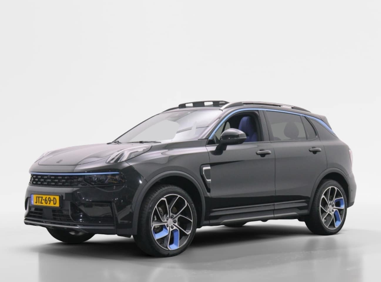 Lynk & Co 01 - 1.5 PHEV | 360gr camera | Zwarte hemel | Panoramadak - AutoWereld.nl