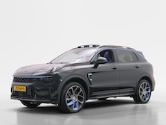 Lynk & Co 01 - 1.5 PHEV | 360gr camera | Zwarte hemel | Panoramadak