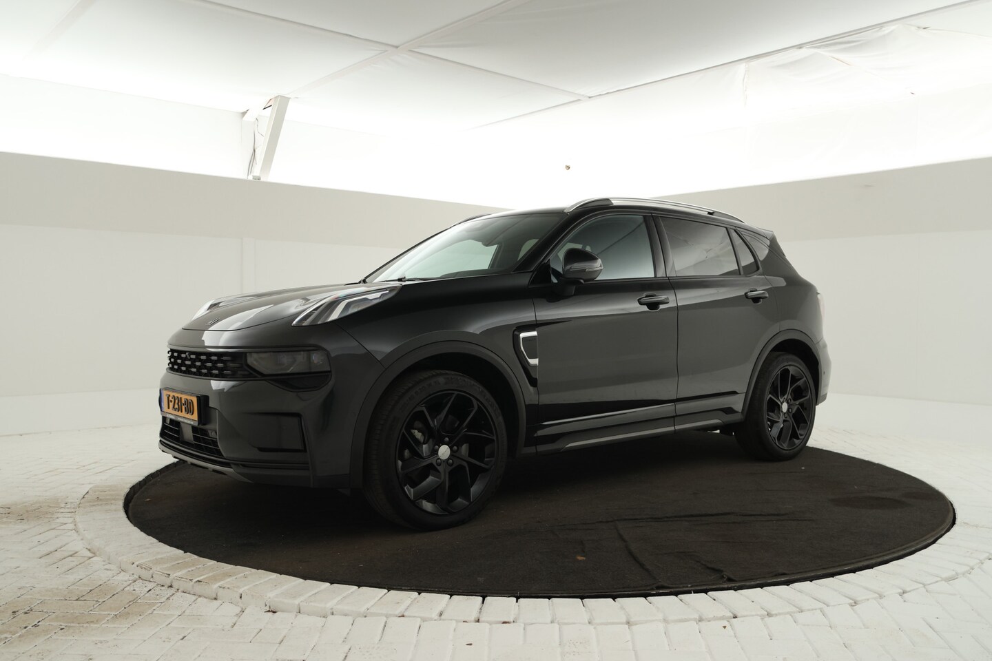 Lynk & Co 01 - 1.5 Panorama, Black pakket, BOM VOL!! - AutoWereld.nl