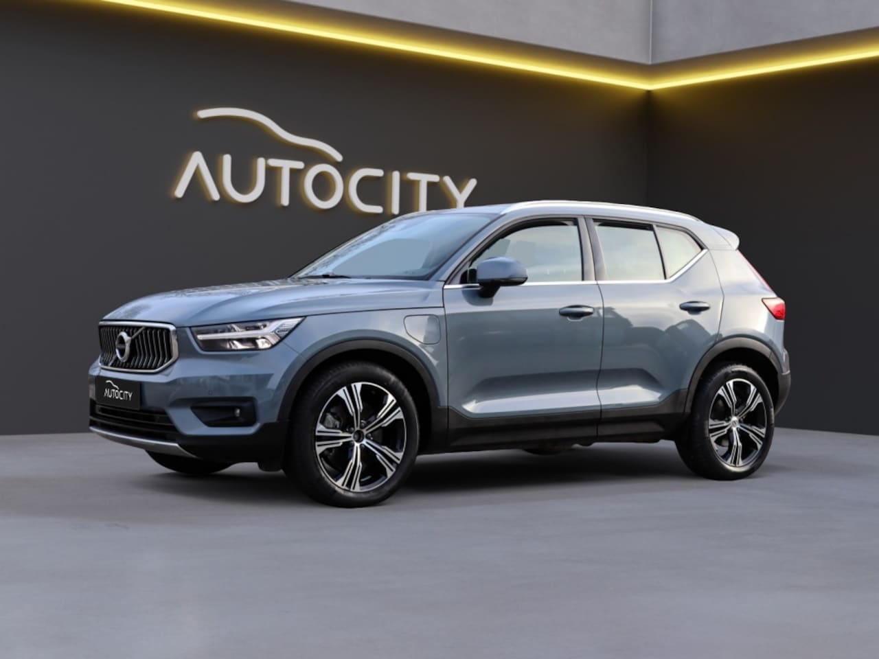 Volvo XC40 - T5 Inscription Recharge Plug-In Hybrid Panorama l Camera l Keyle - AutoWereld.nl