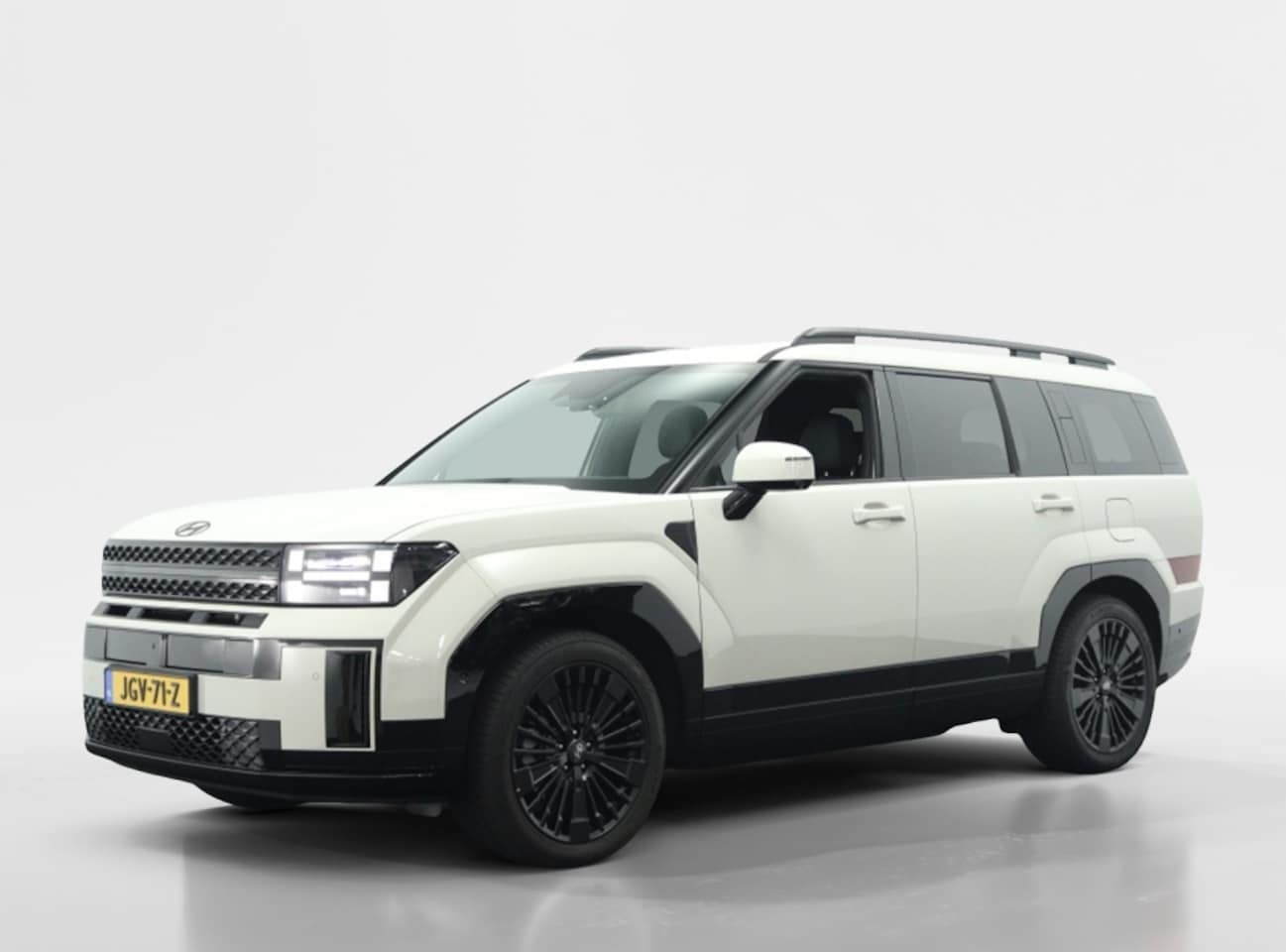 Hyundai Santa Fe - 1.6 T-GDI PHEV Black Line | 7-zits | 360 camera | Stoelventilati - AutoWereld.nl